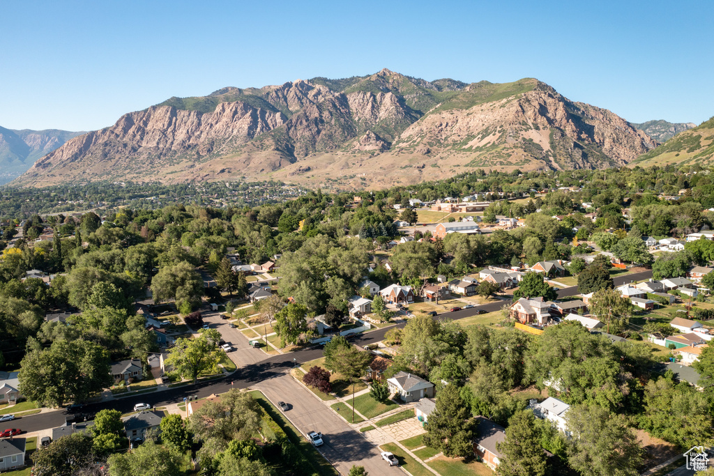 View of mountain feature