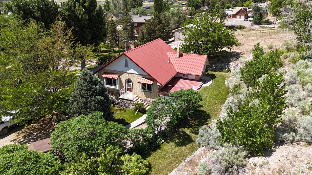 Aerial view of property and surrounding area