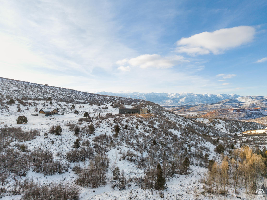 View of mountain feature