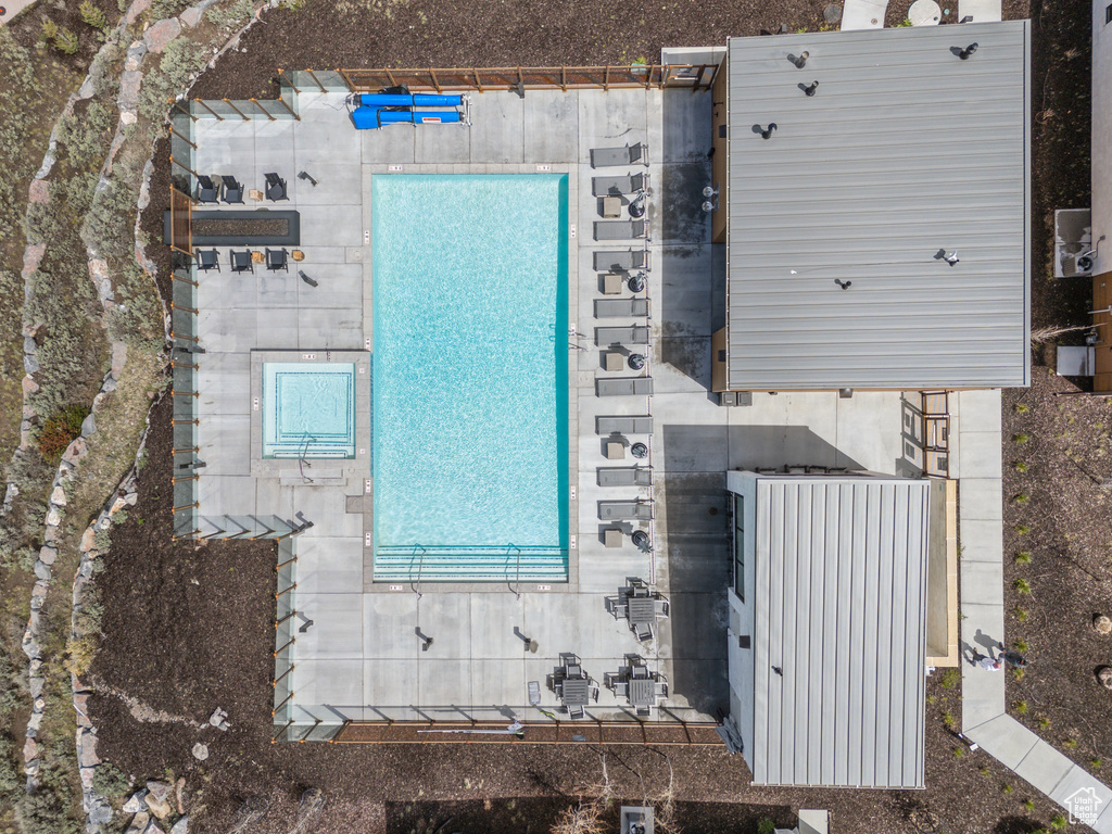 Aerial view of property and surrounding area