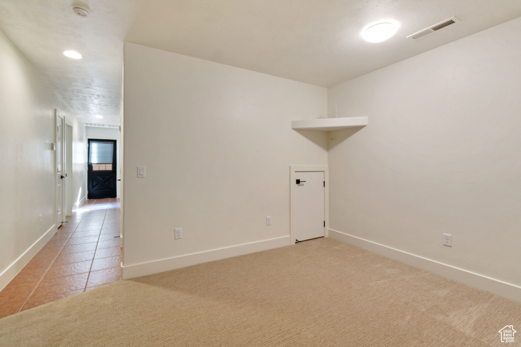 View of tiled spare room