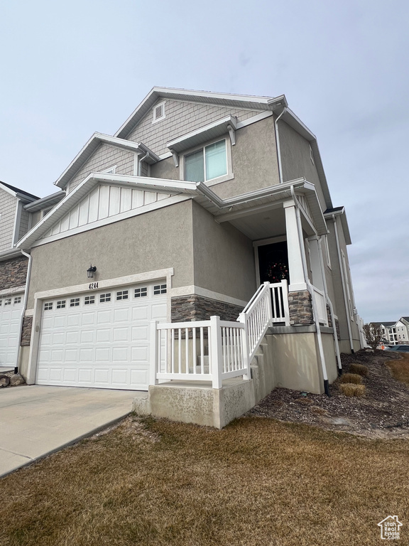 View of front of house featuring a garage