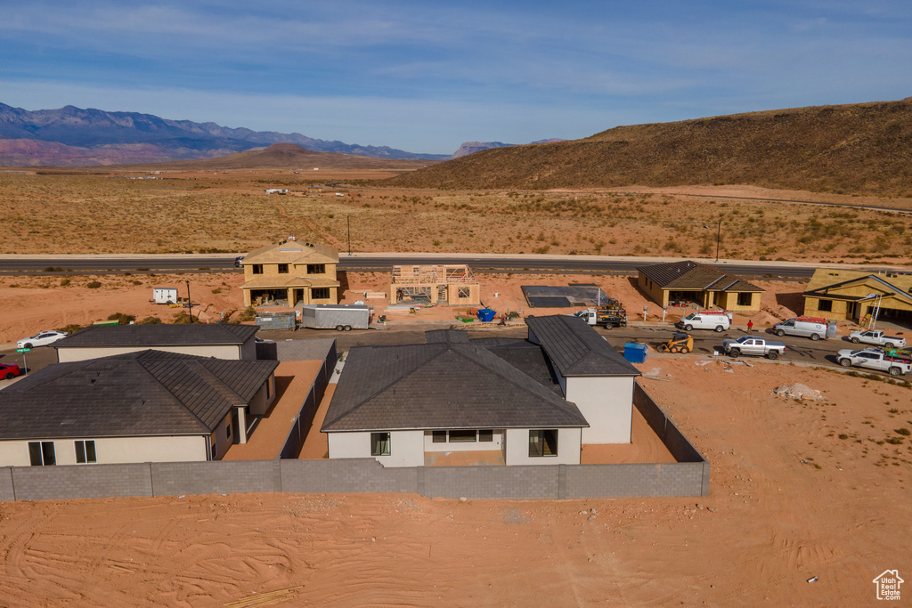 Drone / aerial view featuring a mountain view