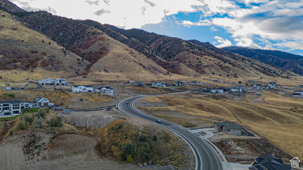 View of mountain feature