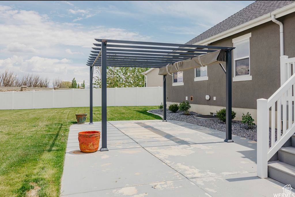 View of patio / terrace with a pergola