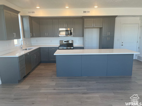 736 W BLUE MAGIC LN #R102 Midvale, UT 84047