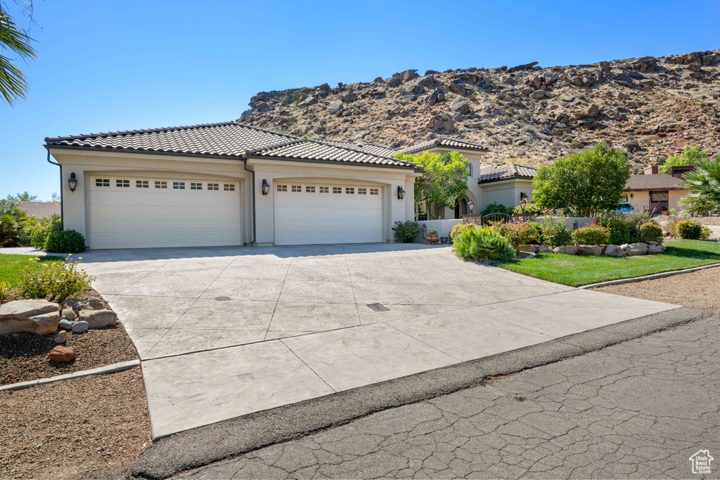 1465 W MONTEZUMA CIR St George, UT 84790