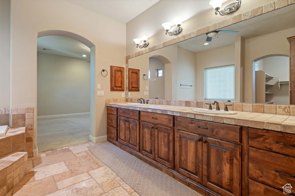 1465 W MONTEZUMA CIR St George, UT 84790