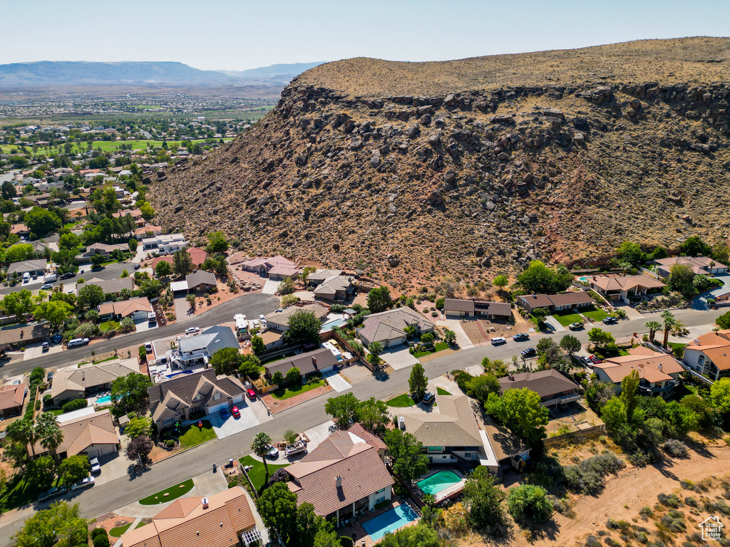1465 W MONTEZUMA CIR St George, UT 84790