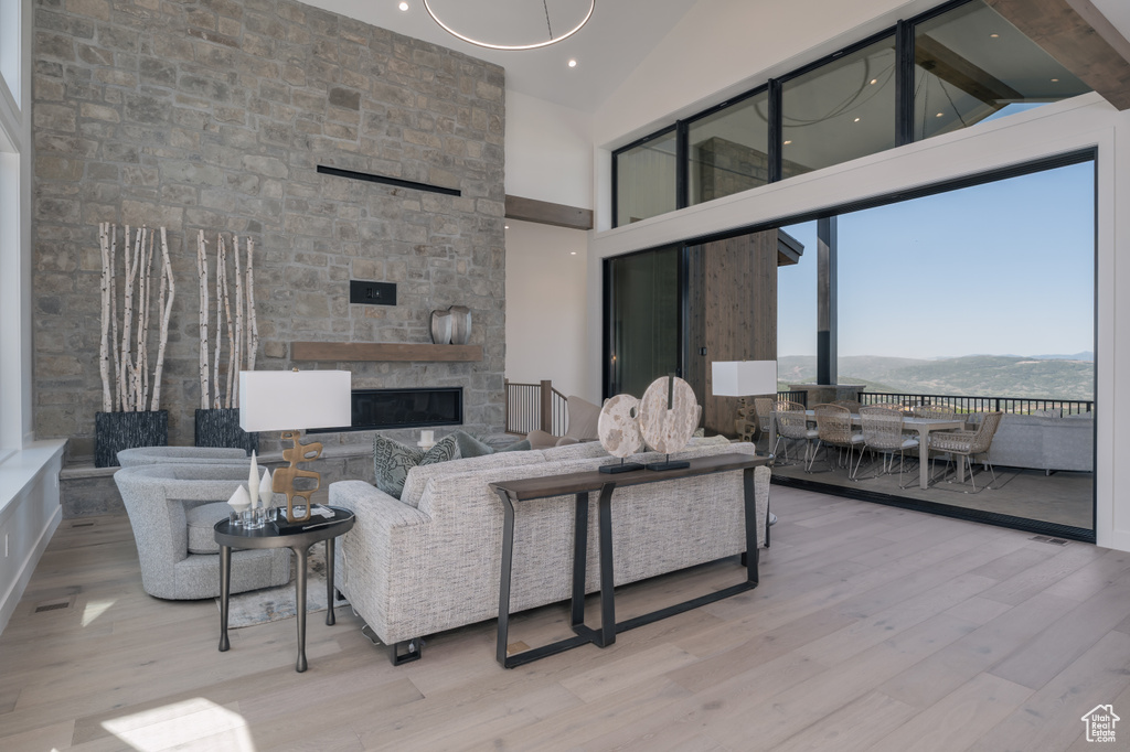 11069 N WRANGLER CIR Hideout, UT 84036