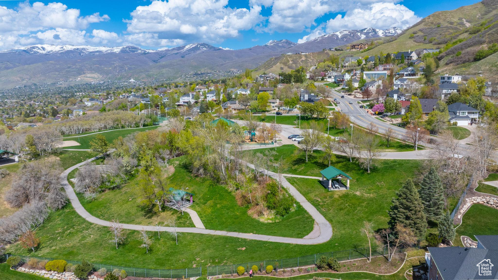 Aerial view with a residential view and a mountain view