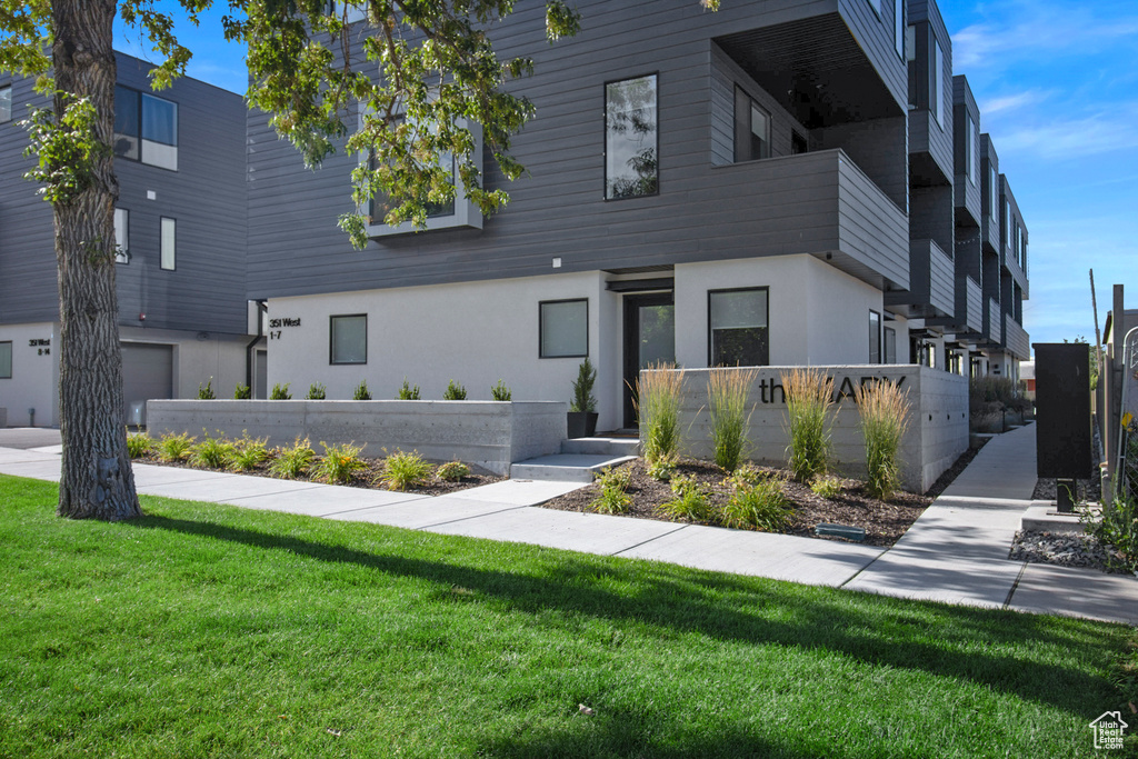 View of front of home with a front yard