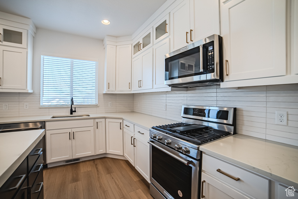 Photo 7 for MLS #2058752 at 3358 S Heathercrest Dr