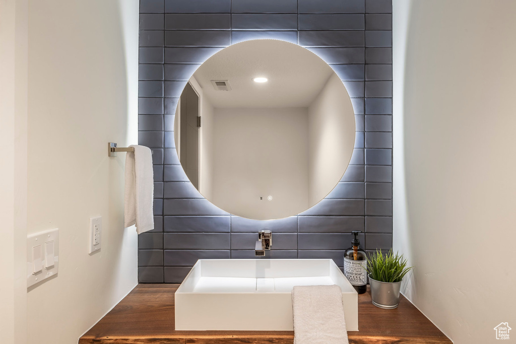 Bathroom with sink