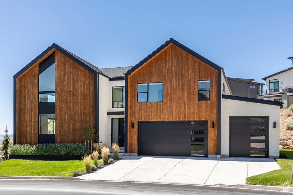 Contemporary house with a garage