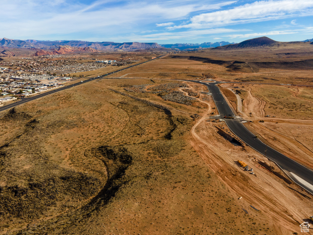 Drone / aerial view featuring a mountain view