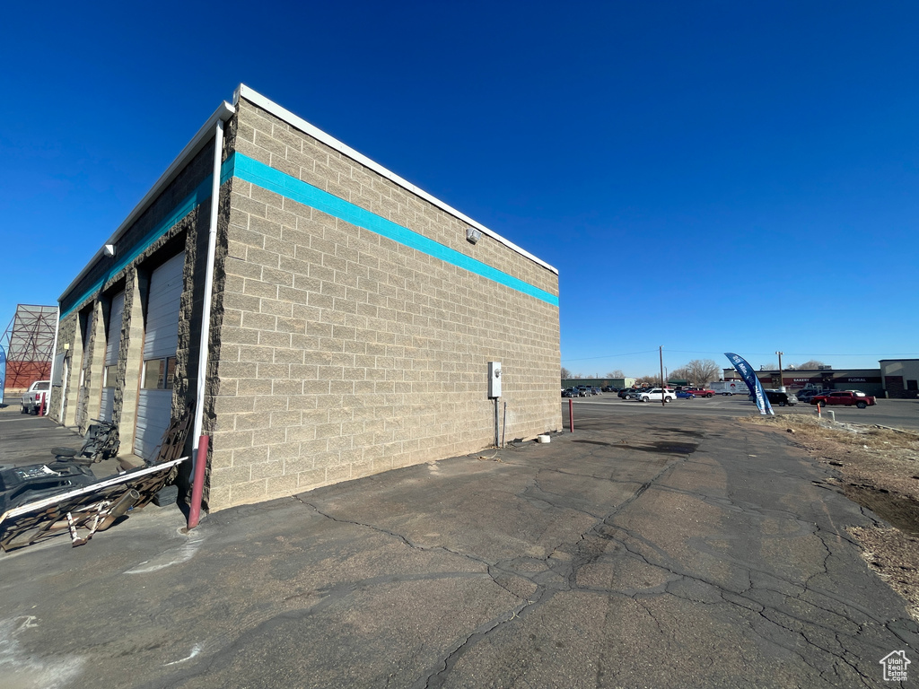 View of side of property