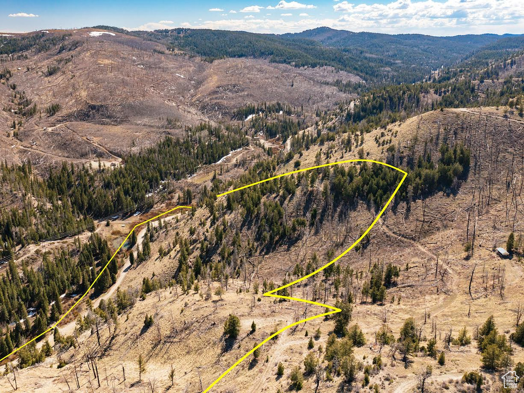 View of property location featuring mountains and property parcel outlined