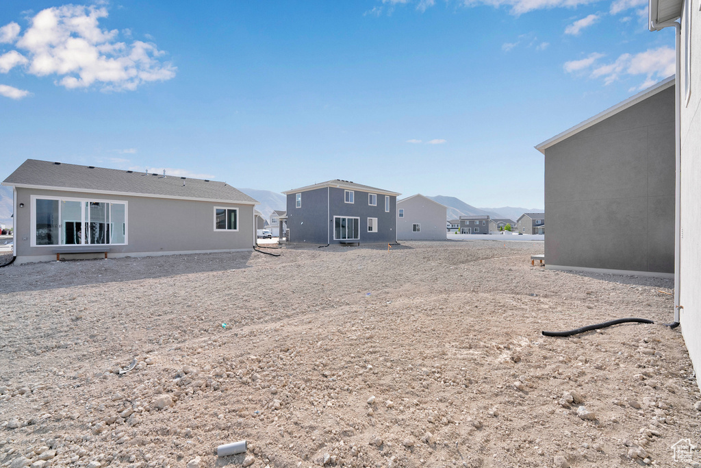 View of yard featuring a residential view