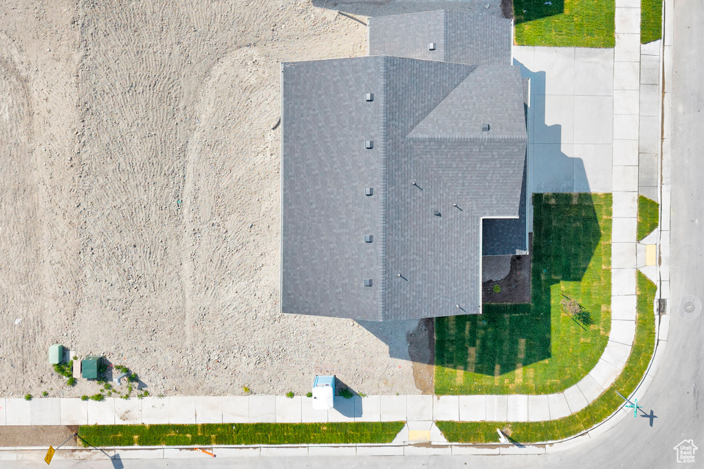 Aerial view of property and surrounding area