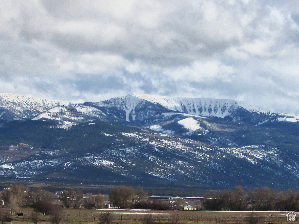 View of mountain feature