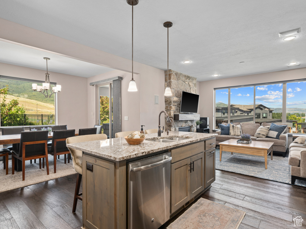 819 S EDGEWATER CT #9 Huntsville, UT 84317