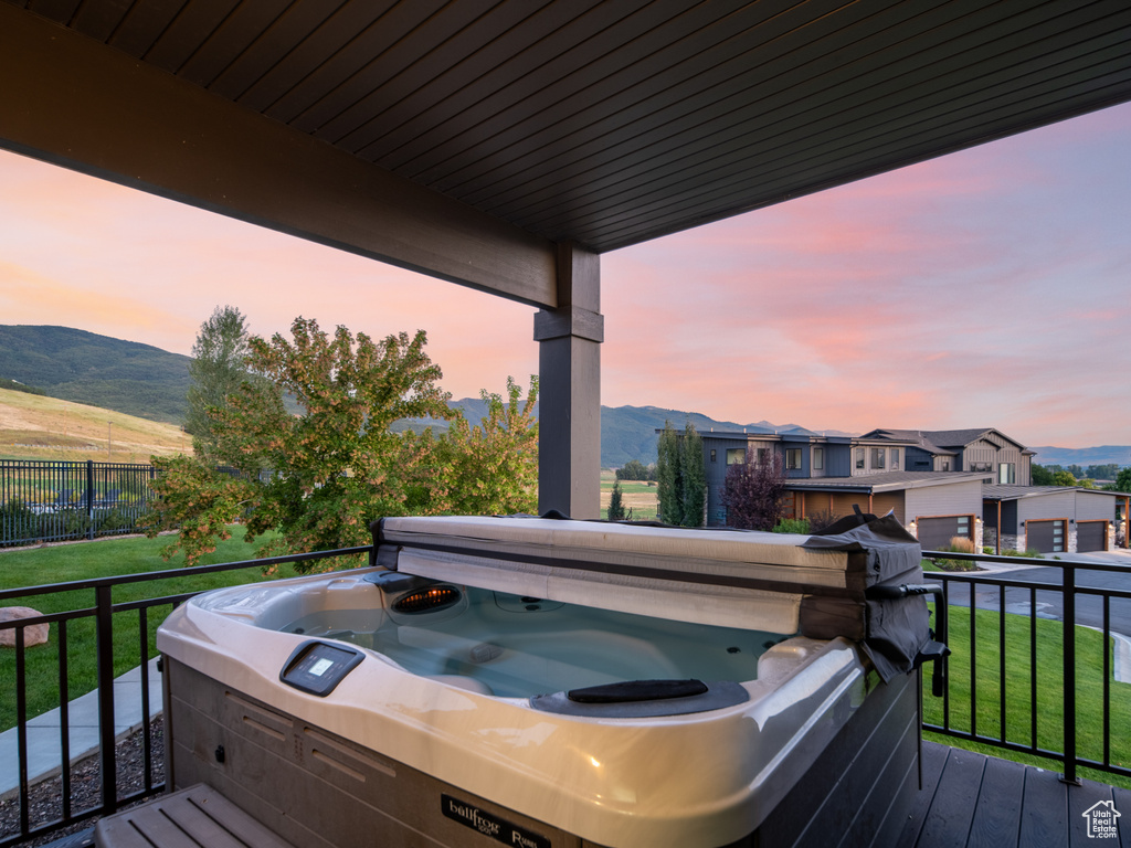 819 S EDGEWATER CT #9 Huntsville, UT 84317