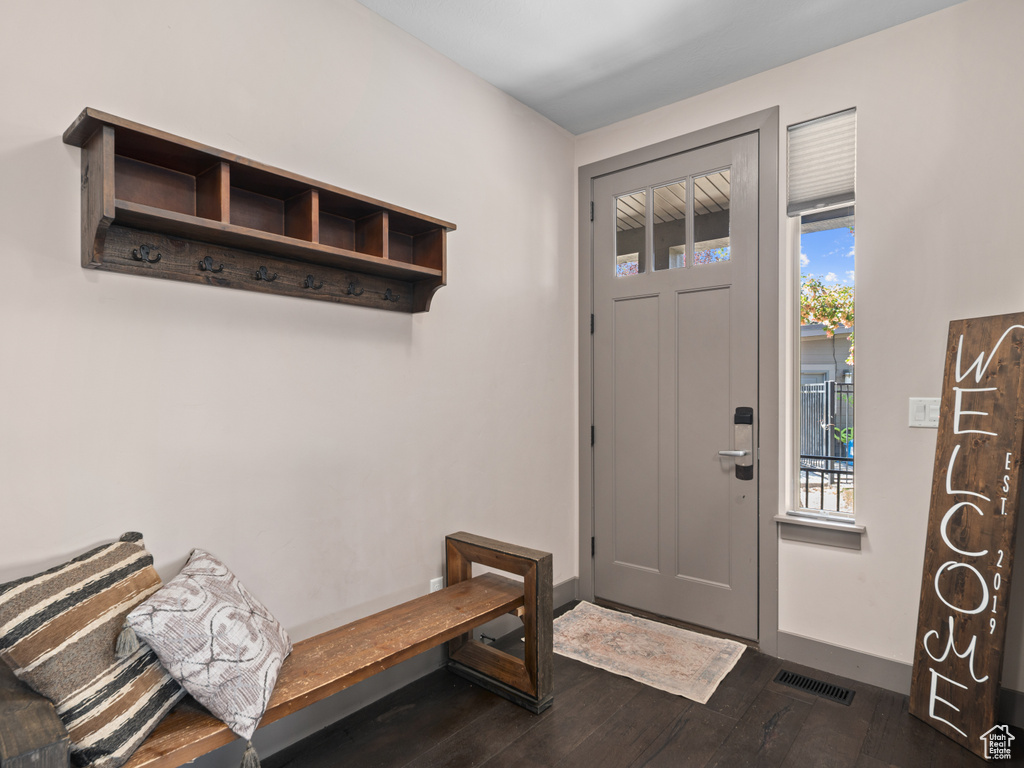 819 S EDGEWATER CT #9 Huntsville, UT 84317