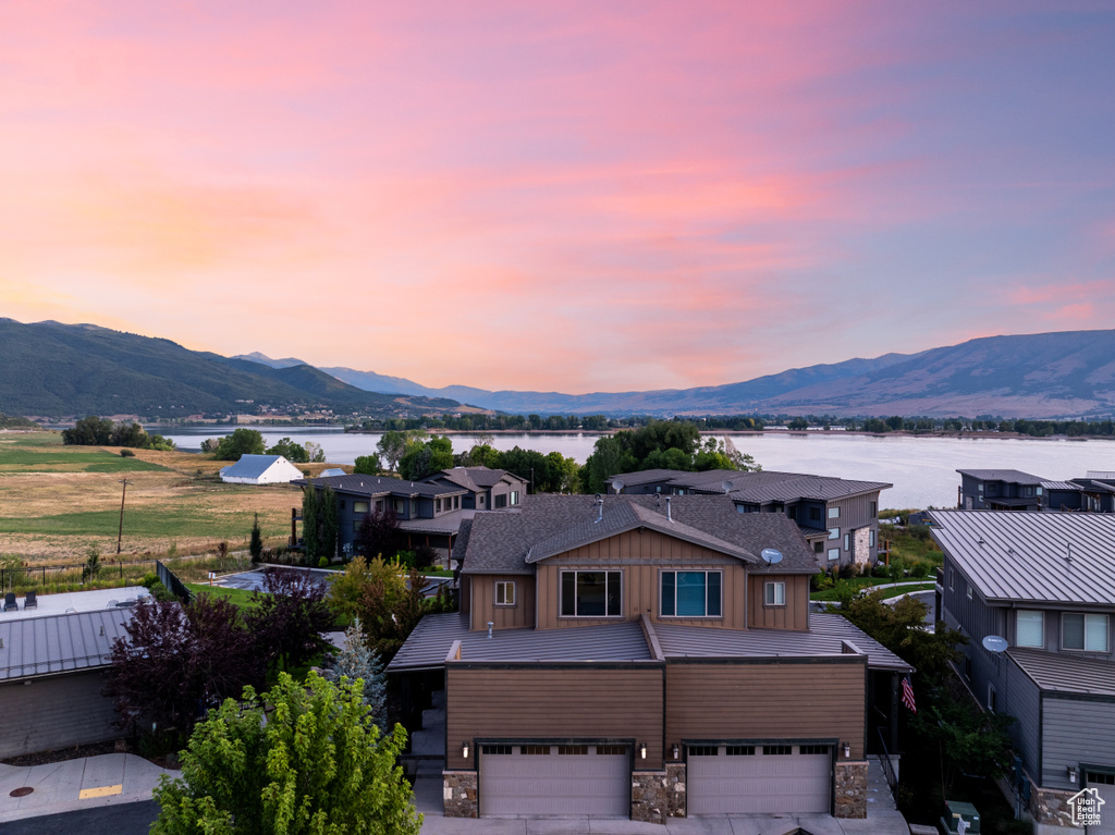 819 S EDGEWATER CT #9 Huntsville, UT 84317