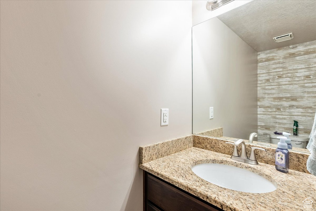 1841 E WHITETAIL DR Layton, UT 84040