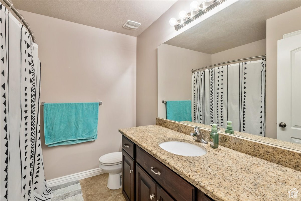 1841 E WHITETAIL DR Layton, UT 84040