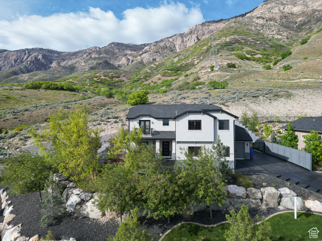 View of mountain feature