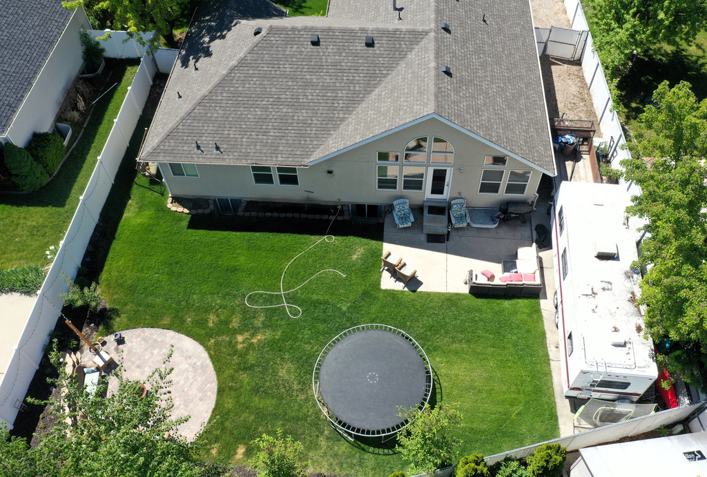 1094 W 400 S Layton, UT 84041