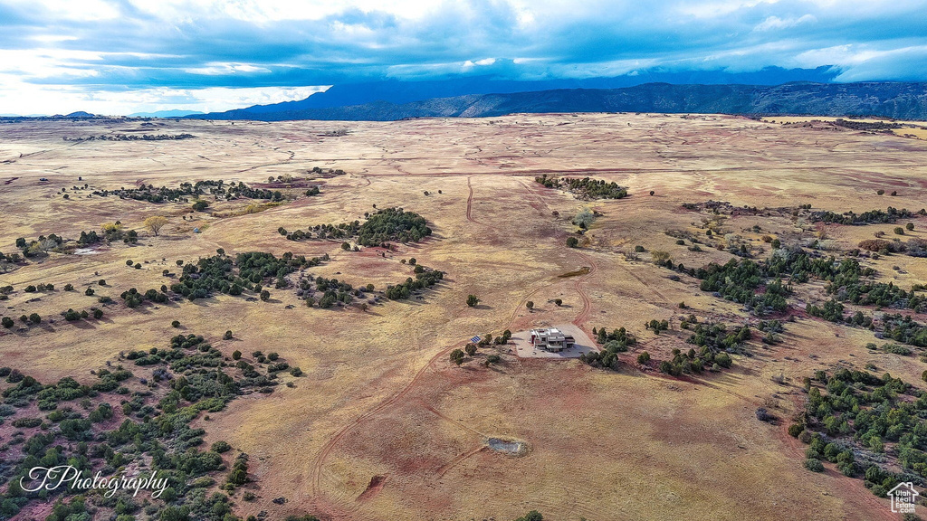 Bird's eye view with a mountain view