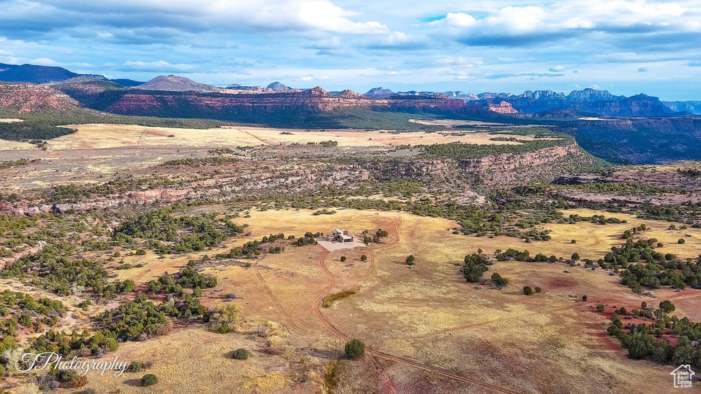 Bird's eye view with a mountain view