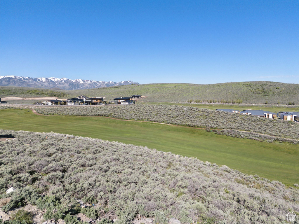 Surrounding community with a mountain view