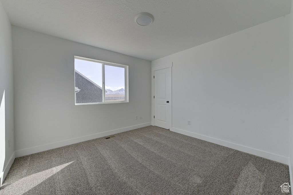 Empty room with carpet