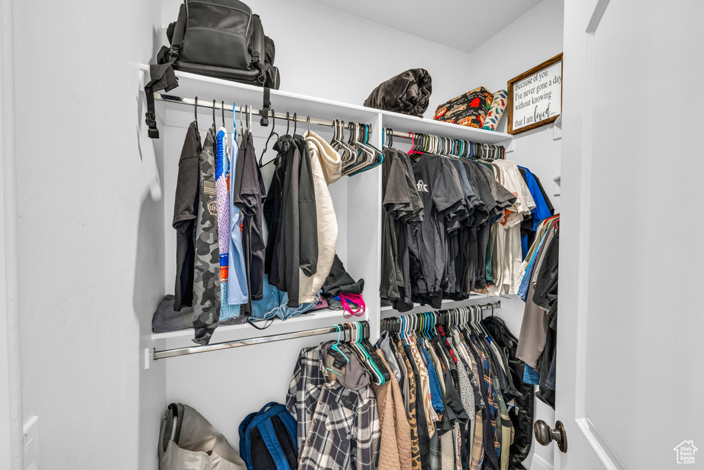 View of walk in closet