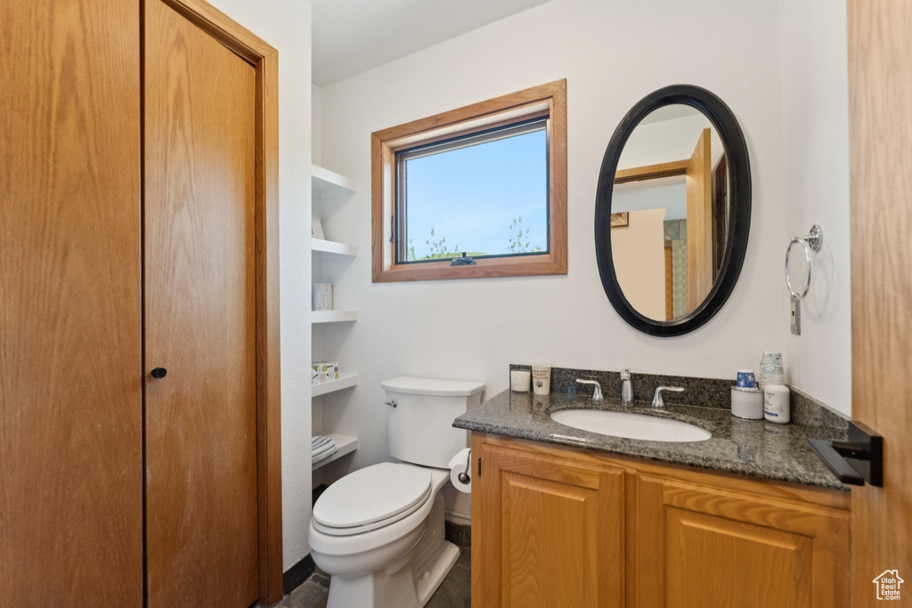 Photo 15 for MLS #2060736 at 658 Rossie Dr #3