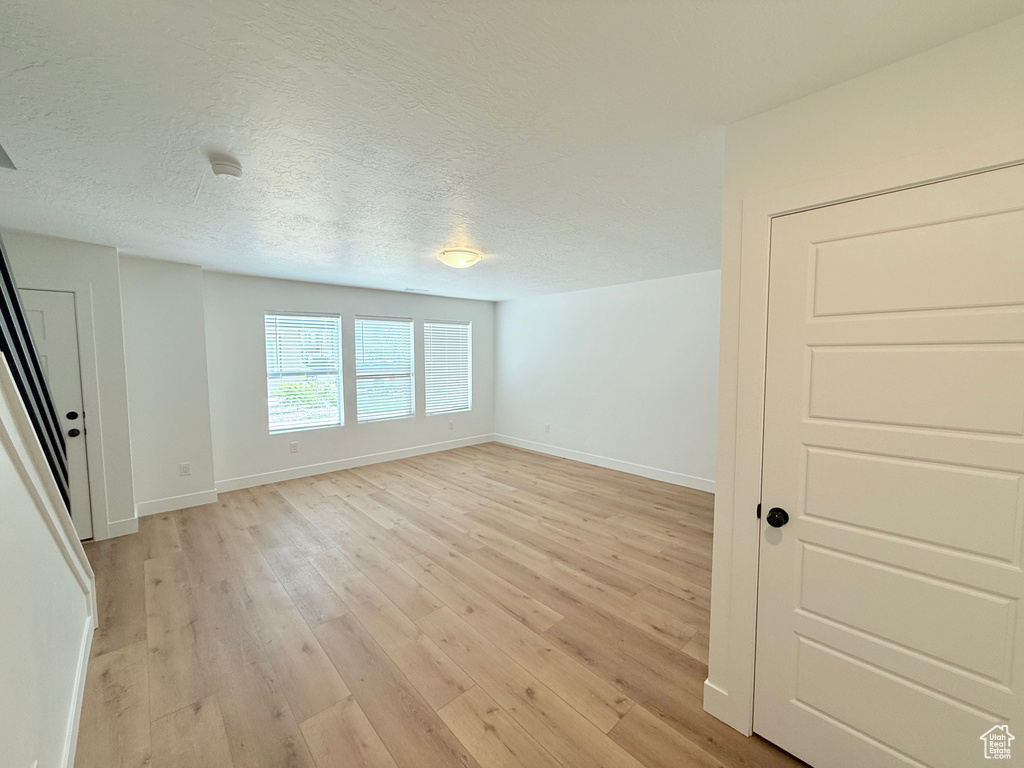 139 E ABBEVILLE CT Sandy, UT 84070