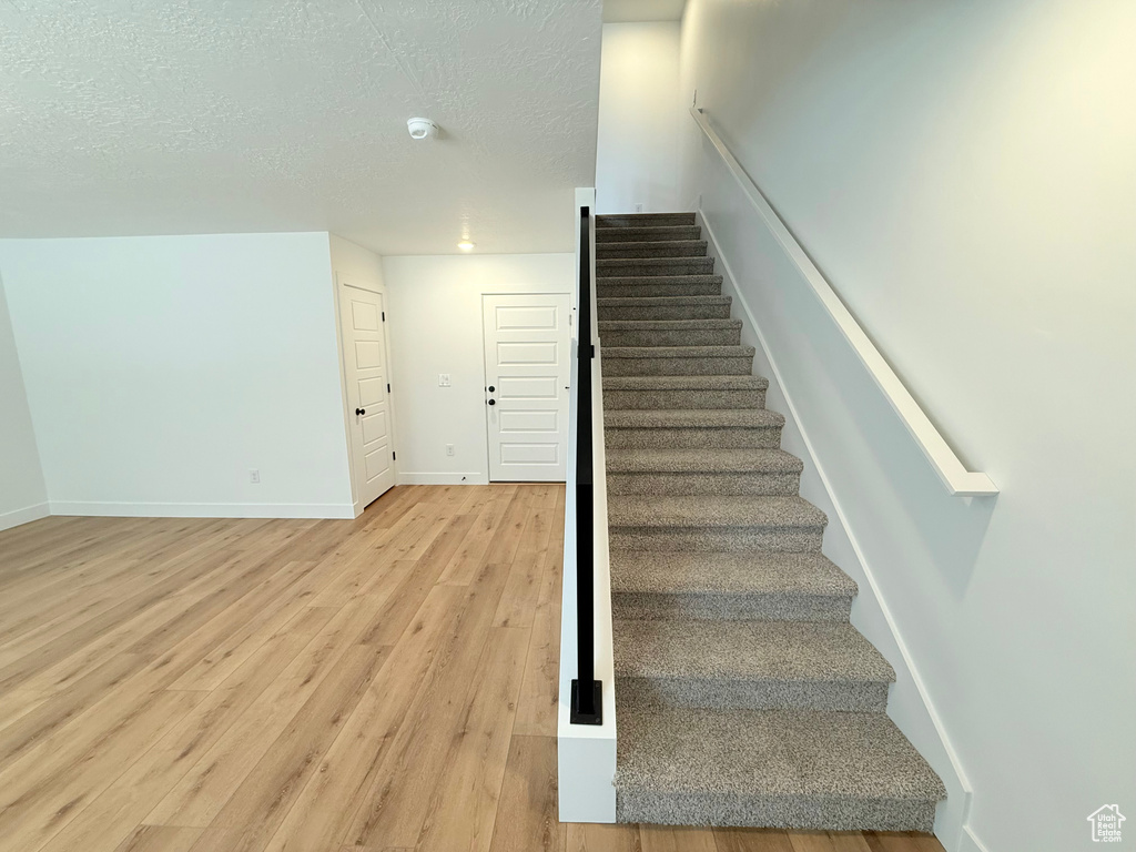 139 E ABBEVILLE CT Sandy, UT 84070