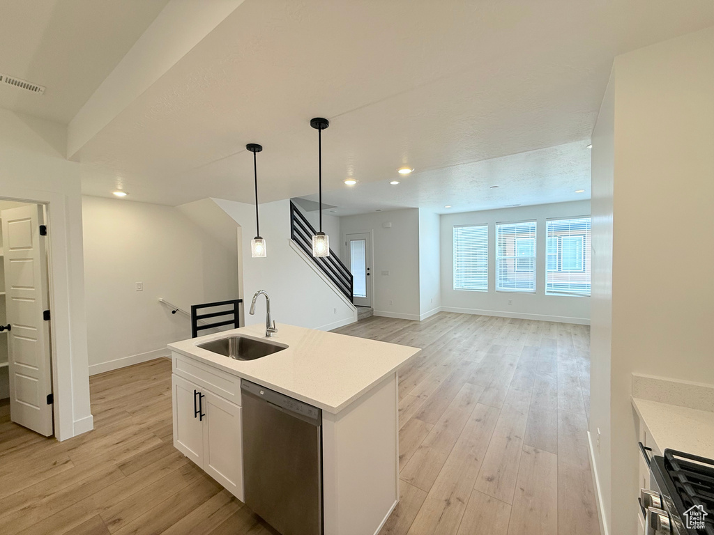 139 E ABBEVILLE CT Sandy, UT 84070