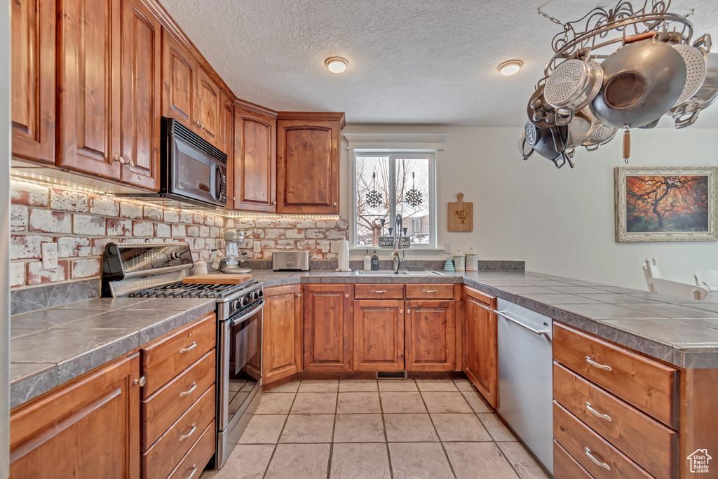 4143 S SCHOONER DR Saratoga Springs, UT 84045