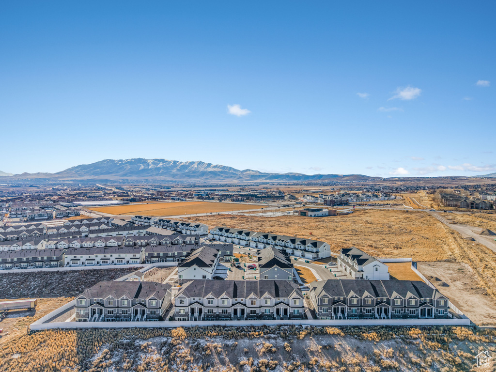 Drone / aerial view featuring a mountain view