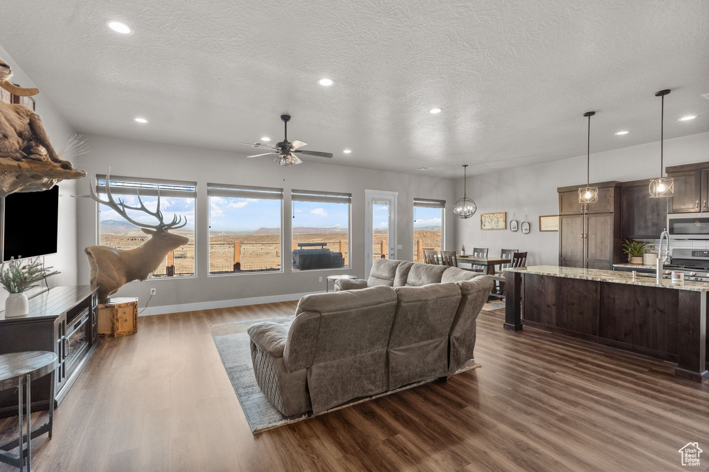 Photo 11 for MLS #2061294 at 5936 S Desert Crest Dr