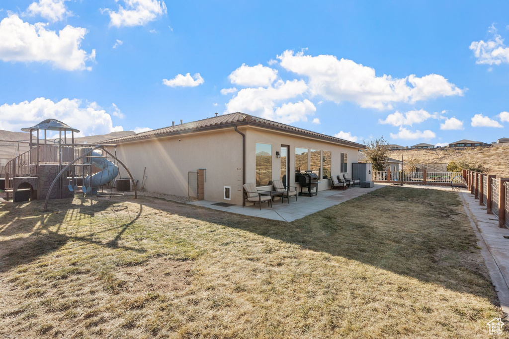 Photo 5 for MLS #2061294 at 5936 S Desert Crest Dr