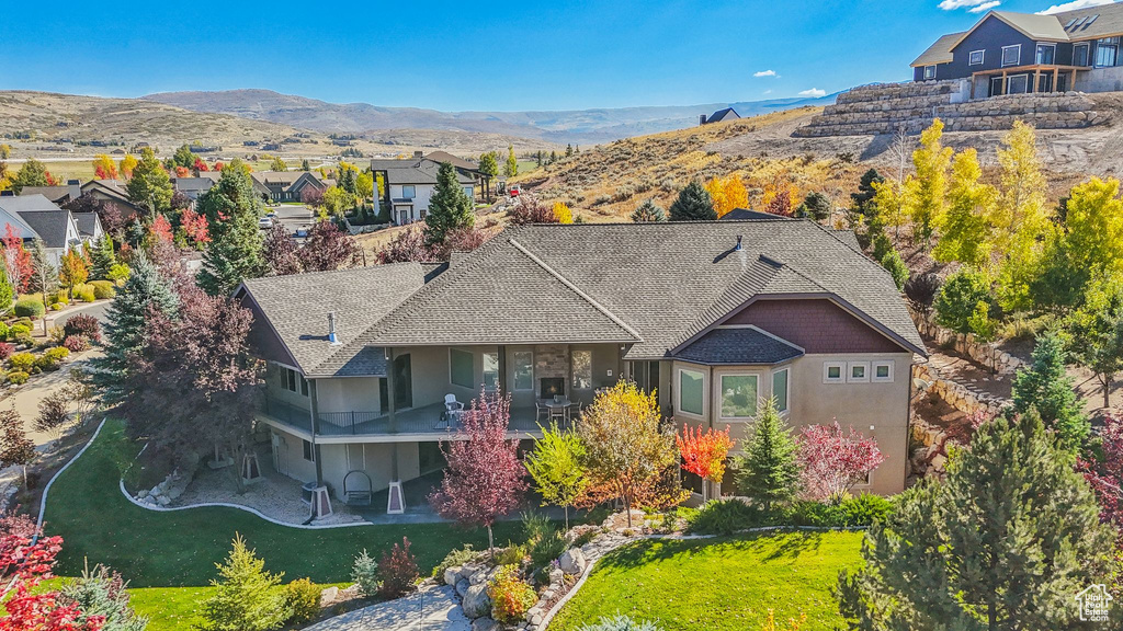 Aerial perspective of suburban area with mountains