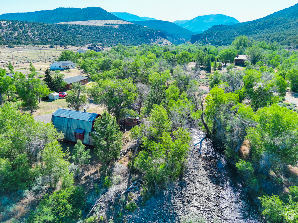 Bird's eye view with a mountain view