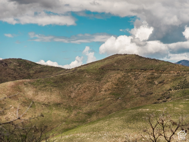 View of mountain feature
