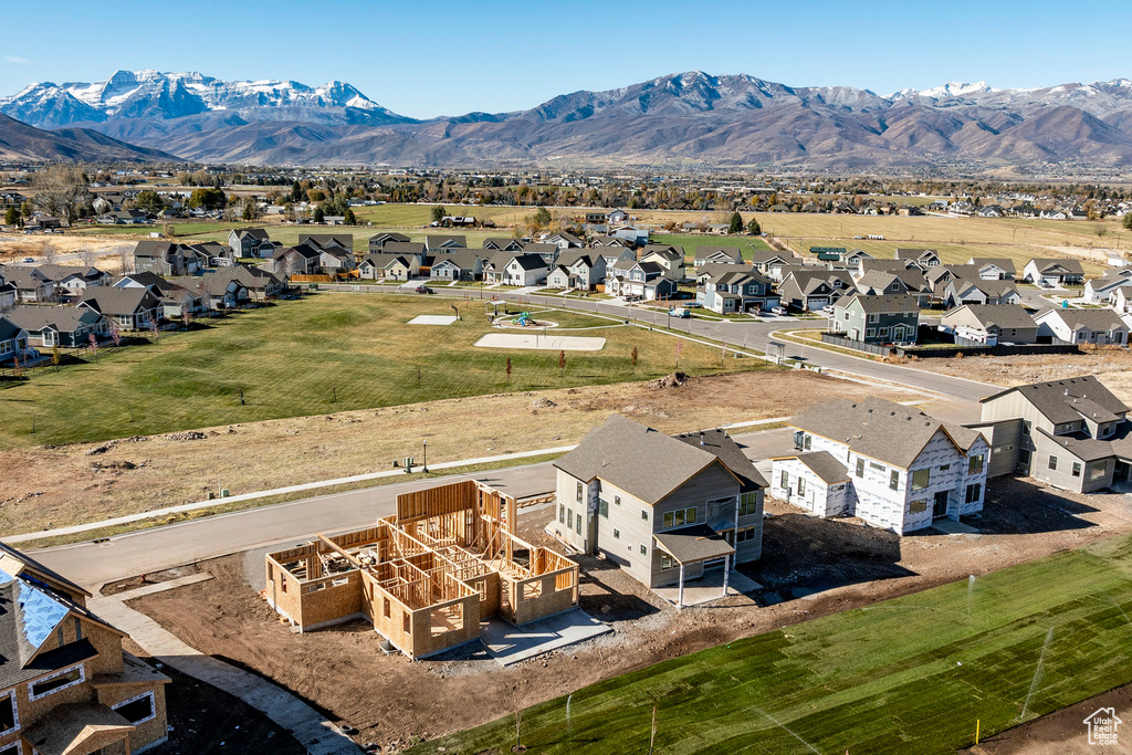 Bird\'s eye view featuring a mountain view